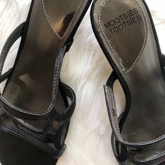 Sandals - Picture 5 of 8